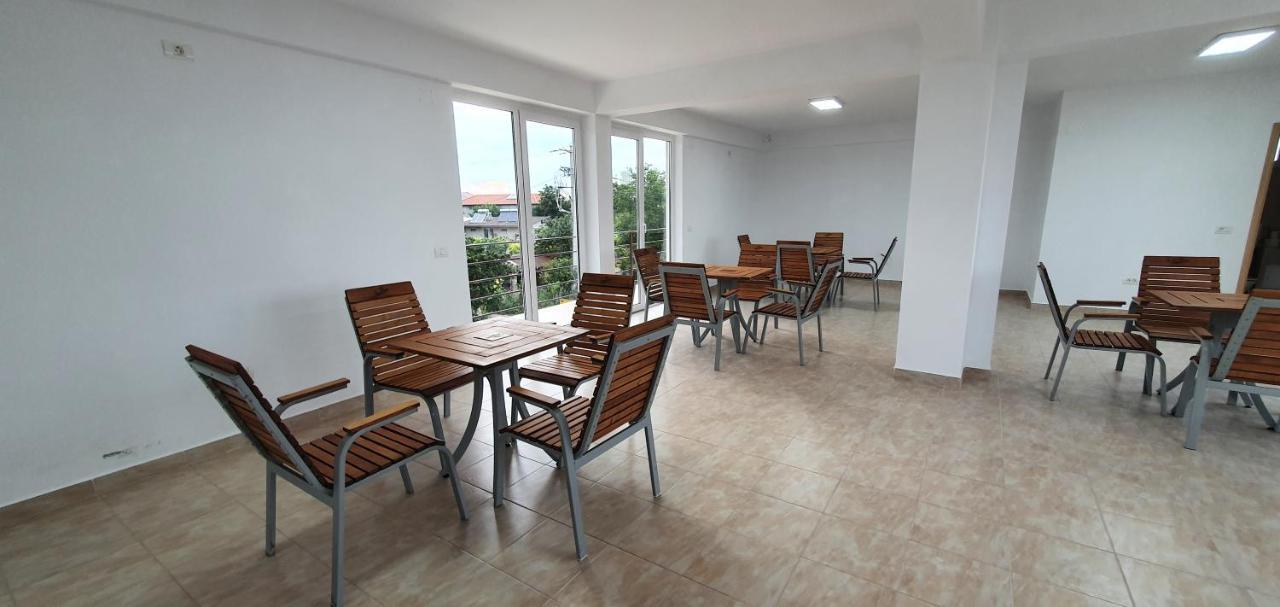 Ema Hotel Vama Veche Luaran gambar